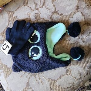 Kids critter hat & glove set